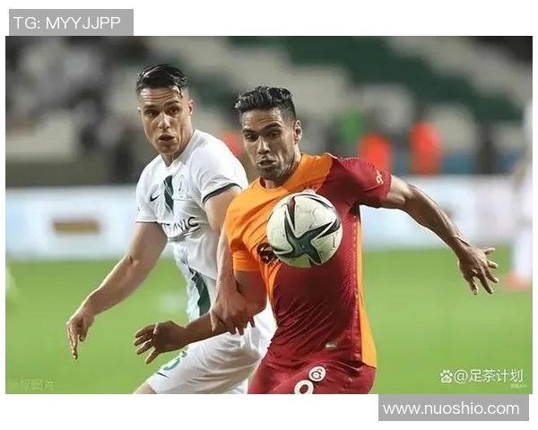 加拉塔萨雷0-1圣吉罗斯联合，普罗米斯-戴维取胜，云亚伊染红