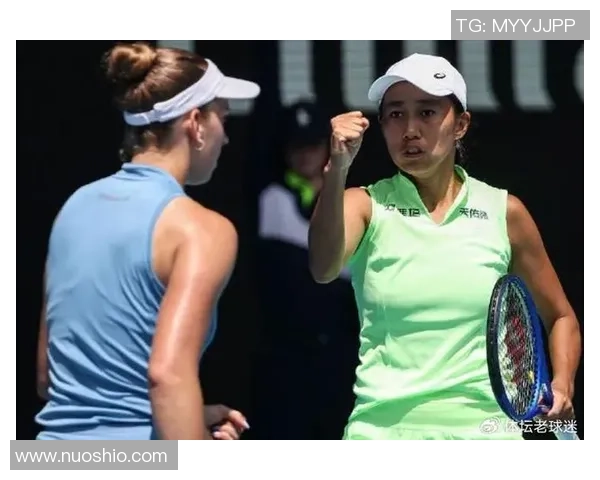 又一网球大满贯冠军揭露爱情，与男友水中嬉戏，27岁工作爱情双丰收